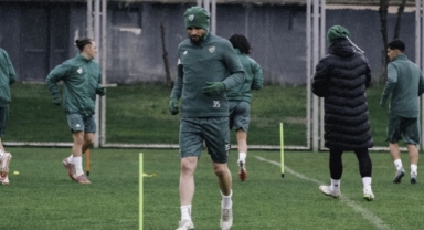 Bursaspor’da Gebze hazırlıkları sürüyor