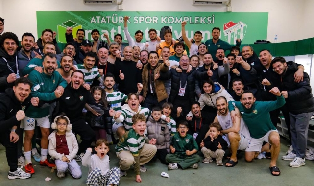 Bursaspor'dan şampiyonluk yolunda kritik galibiyet
