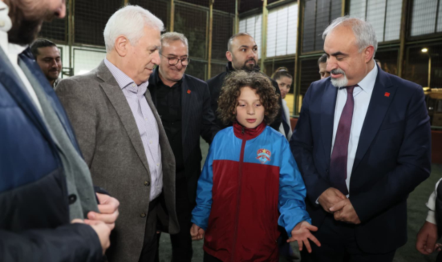 Gençler istedi Başkan Bozbey yeniliyor