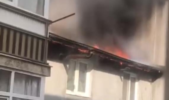 Gürsu'da çatı yangını paniğe neden oldu