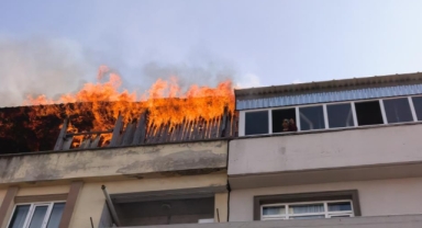 İnegöl'de apartman terasında yangın paniği