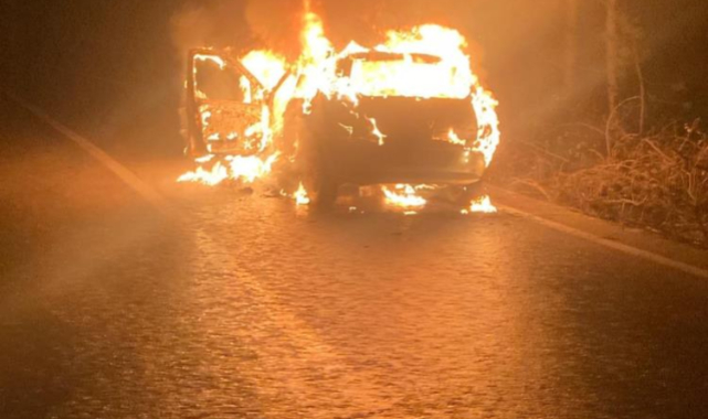 İnegöl'de seyir halindeki otomobil alev alev yandı