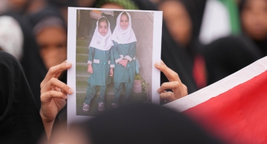 İran'da acı tablo! Saldırılarda 210 çocuk hayatını kaybetti