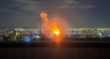 İran'da Radyo ve Televizyon Kurumu binası vuruldu