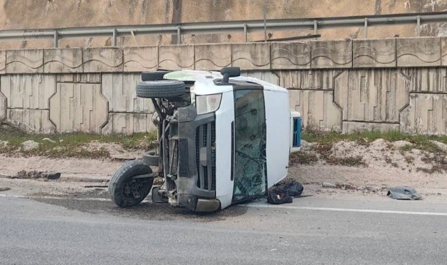  Kontrolden çıkan minibüs takla attı: 1 yaralı