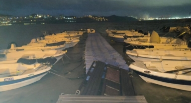 Lodos ve dalgaların vurduğu Gemlik'ten acil liman çağrısı