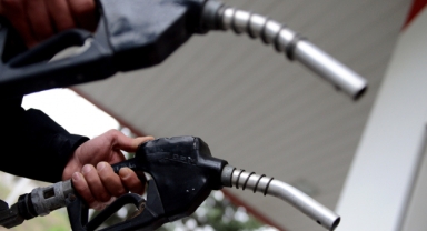 Motorine zam geldi litre fiyatı 70 lira'yı aştı