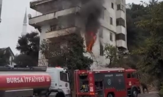 Mudanya’da metruk binada yangın paniği