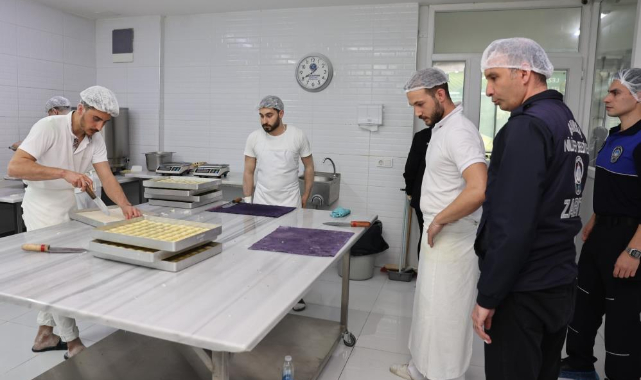  Nilüfer'de bayram öncesi tatlı üreticilerine sıkı denetim