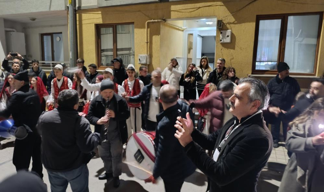 Rumeli geleneği İnegöl'de sahura renk kattı