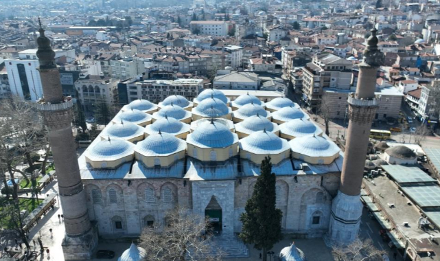 Ulucami'nin mahyasında alışılagelmişin dışına çıkılıyor