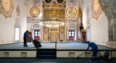 Yıldırım'da camilerde bayram temizliği