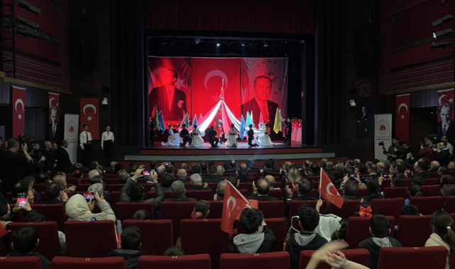 23 Nisan coşkusu salona sığmadı