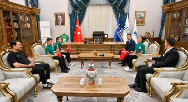 23 Nisan’da başkanlık koltuğu çocukların oldu