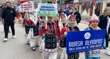 23 Nisan korteji renkli görüntülere sahne oldu