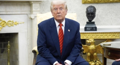 ABD, İran gemisi TOUSKA'yı vurdu