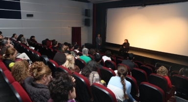 Altın Portakallı yönetmen Seyfettin Tokmak Nilüferlilerle buluştu