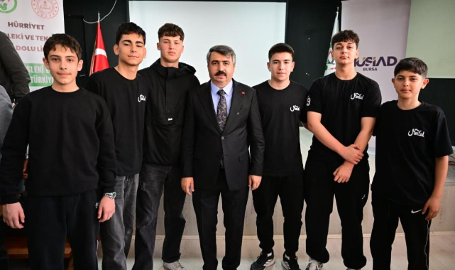 Başkan Yılmaz'dan gençlere tavsiyeler