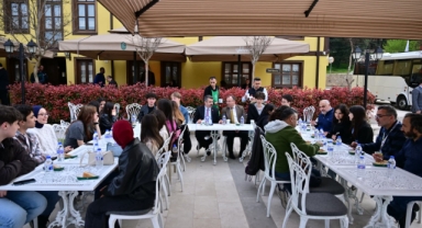 Başkan Yılmaz gençlere fethi anlattı