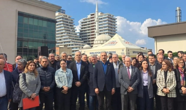 Bozbey'in tutuklanmasının ardından Büyükşehir'de eylemler sürüyor