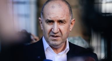 Bulgaristan’da seçimin galibi Radev’in partisi oldu