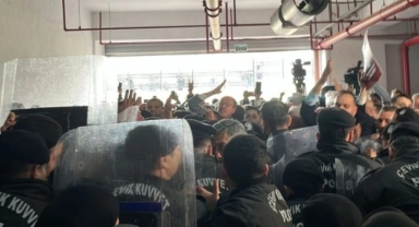 Bursa Büyükşehir'de arbede çıktı!