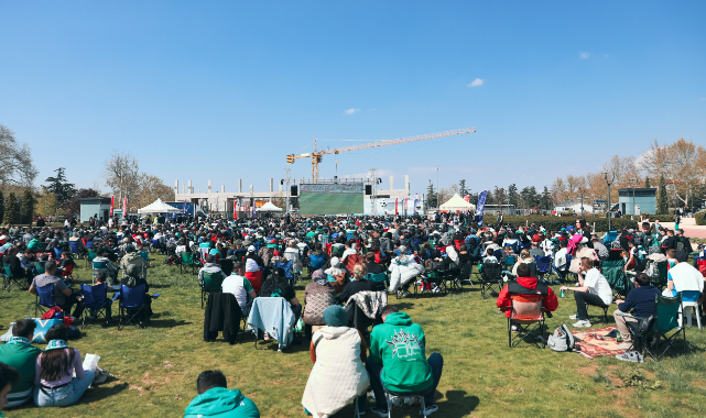 Bursa'da dev ekranda Bursaspor coşkusu!