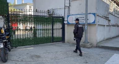 Bursa'da okullara bekçi ve polis görevlendirildi