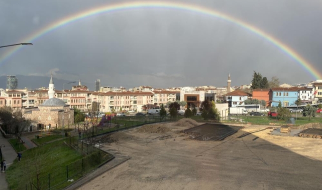 Bursa'da yağmur sonrası gökkuşağı şöleni