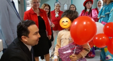 Bursa Nilüfer Kadın Korosu'ndan duygusal 23 Nisan kutlaması