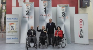 Bursa'nın gururu Aysel Özgan'dan altın madalya