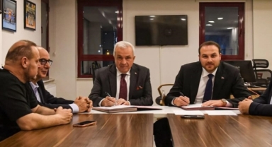 Bursa’ya yeni hentbol salonu için Nilüfer’de imzalar altıldı