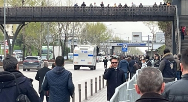 Büyükşehir'de gerginlik yol kapatma eylemine dönüştü