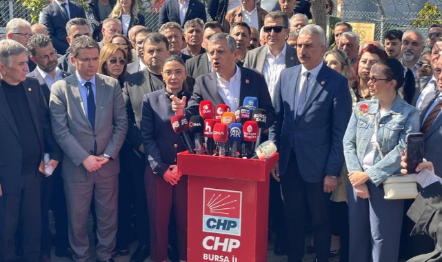 CHP Lideri Özgür Özel Mustafa Bozbey'i ziyaret etti