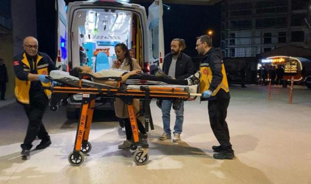 Genç kızların kavgasında kan aktı!