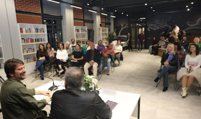 Hakan Bıçakçı TikTok çağında edebiyatı sürdürmeyi Nilüfer’de anlattı