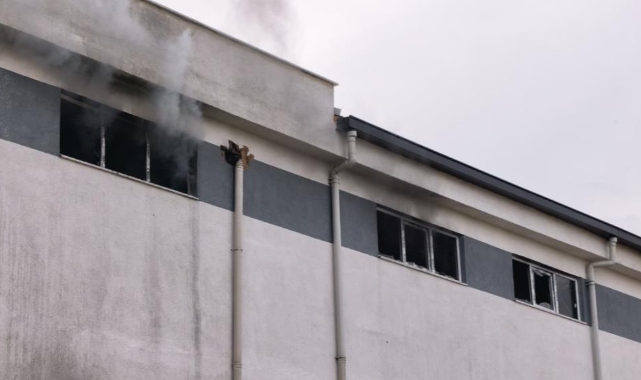 İnegöl'de mobilya fabrikasında korkutan yangın