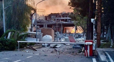 İran'ın 100 yıllık araştırma merkezi vuruldu