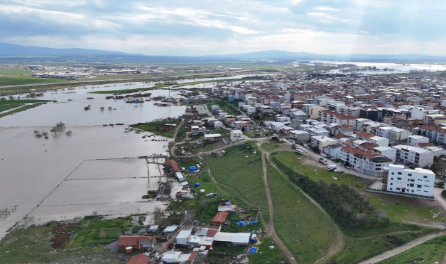 Karacabey'in sular altında kalan arazileri görüntülendi