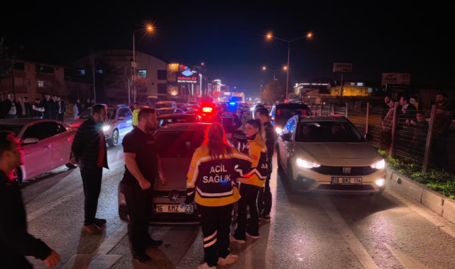 Kaza yapan sürücü polislere zor anlar yaşattı
