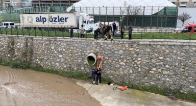 Kestel'de dereye düşen adamı ekipler kurtardı