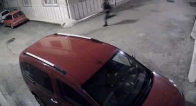 Kontakta anahtarı görünce kargo aracını çaldılar