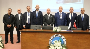 Marmarabirlik'te Ali Yıldız ve ekibi 4 yıllığına göreve seçildi