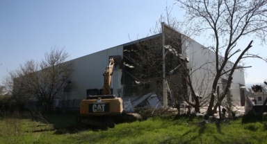 Nilüfer’de kaçak yapılar yıkıldı