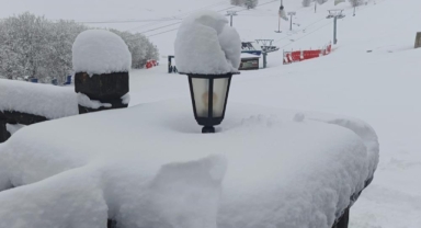 Nisan sonunda Uludağ’da kış geri döndü