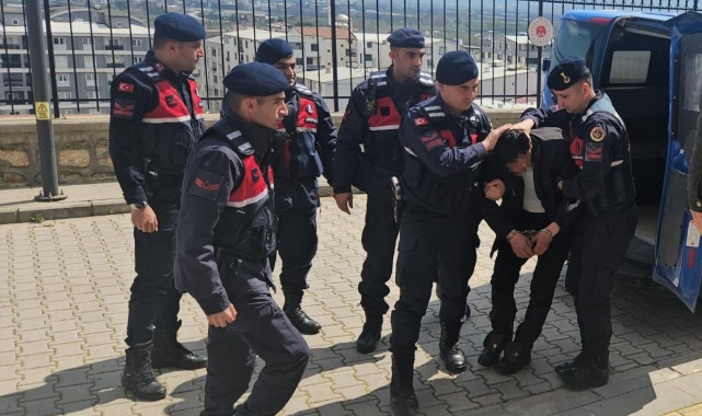 Orhangazi'de baba ve oğlunu öldüren zanlı adliye'ye sevk edildi