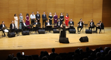 Sanatseverlere şarkı ve türkülerle müzik ziyafeti