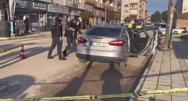 Silahlı saldırıya uğrayan şahıs kaçarak polise sığındı