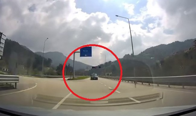 Ters yönden gelen araç faciayı böyle teğet geçti