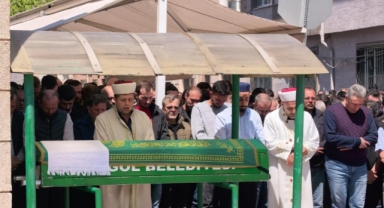 Vinçten atlayıp hayatını kaybeden sürücü toprağa verildi